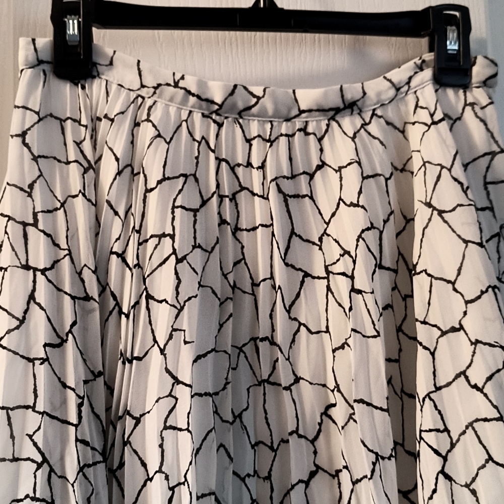 alberto Makali New York Paris Milano Pleated Skirt Size 6 - Picture 4 of 6
